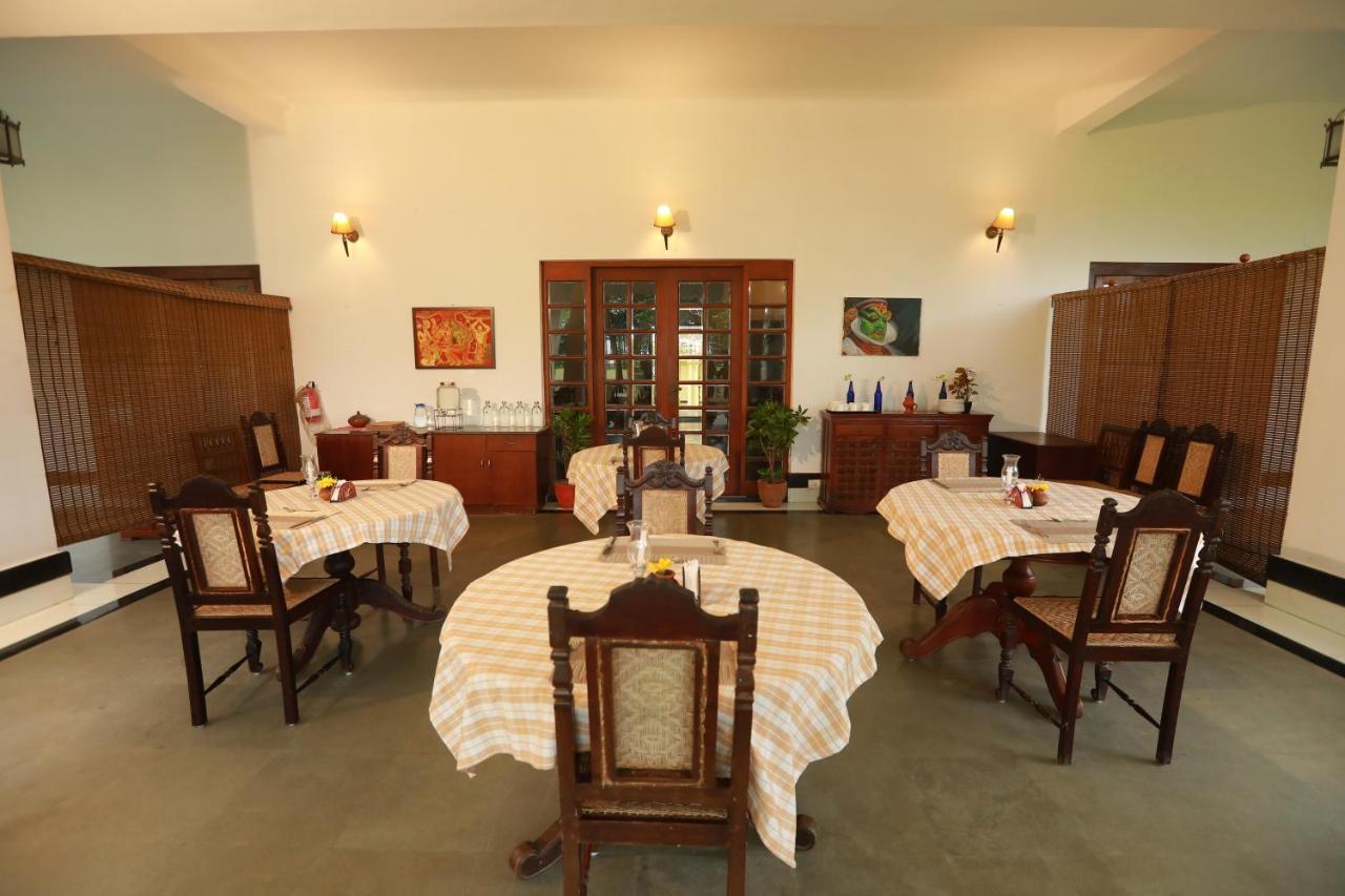 Amritara The Poovath Beachfront Heritage, Fort Kochi Buitenkant foto