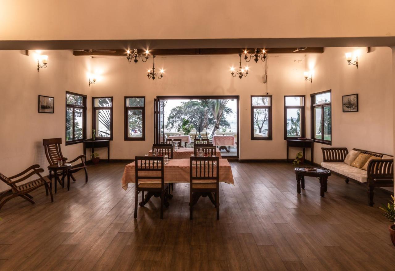Amritara The Poovath Beachfront Heritage, Fort Kochi Buitenkant foto
